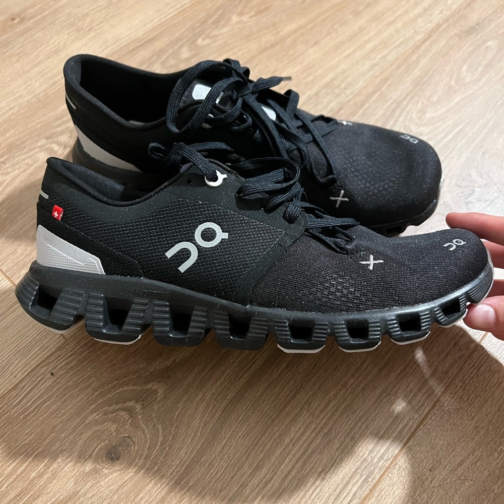 On Running Black Athletic Shoes with CloudTec Sole